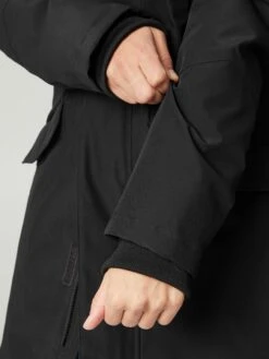 PROTEST - Prtlaniakea Outdoor Jacket - Zwart -Ski And Snow Gear 057100 990 6 1