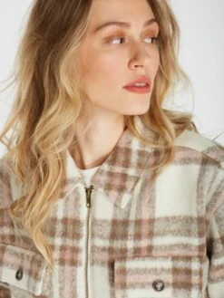 PROTEST - Nxgredoak Longsleeve Shirt - Beige-Multicolour -Ski And Snow Gear 057105 185 6 1