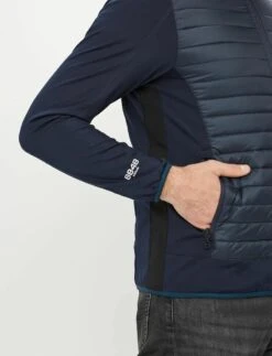 8848 ALTITUDE - Bradford Comeback Sweat - Marine 13 8848 ALTITUDE - Bradford Comeback Sweat - Marine -Ski And Snow Gear 057926 290 5 1 1