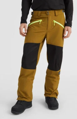 ONEILL - Jacksaw Pants - Rood-Multicolour 12 ONEILL - Jacksaw Pants - Rood-Multicolour -Ski And Snow Gear 2550027 47015 02 model