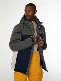 PROTEST - Fishburns Snowjacket - Zwart-Multicolour -Ski And Snow Gear 6711312 938 modelfront x 0001